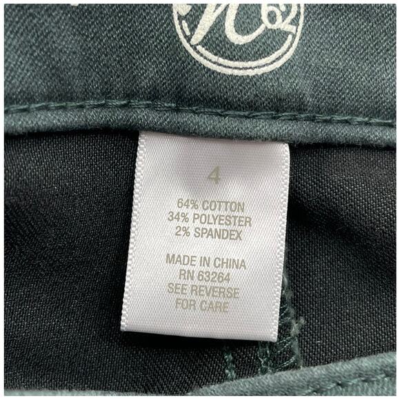 Westport Sz 4 Green Skinny Leg Pants Comfort Stretch Material Casual Flat Front - Picture 8 of 9